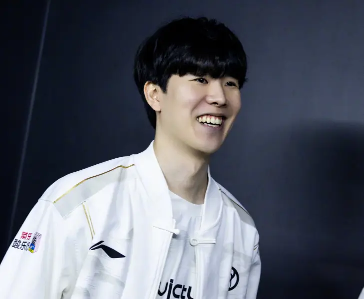 当然, 前几天的L 当然, 前几天的L