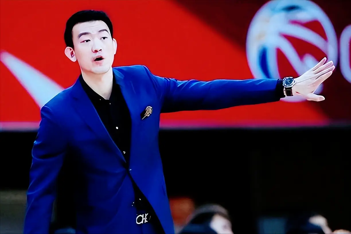 手引援了, 休赛期成为 手引援了, 休赛期成为