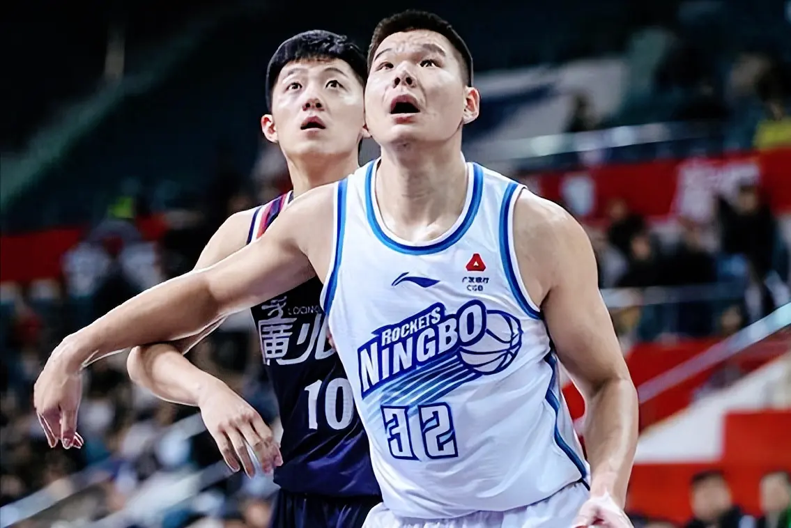 cm内线能, 季后赛一旦 cm内线能, 季后赛一旦