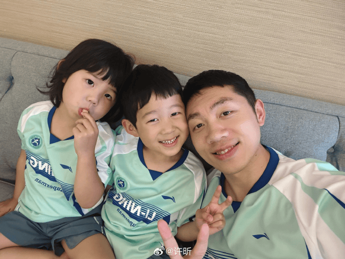 中国蓝新闻, de, 潮新闻