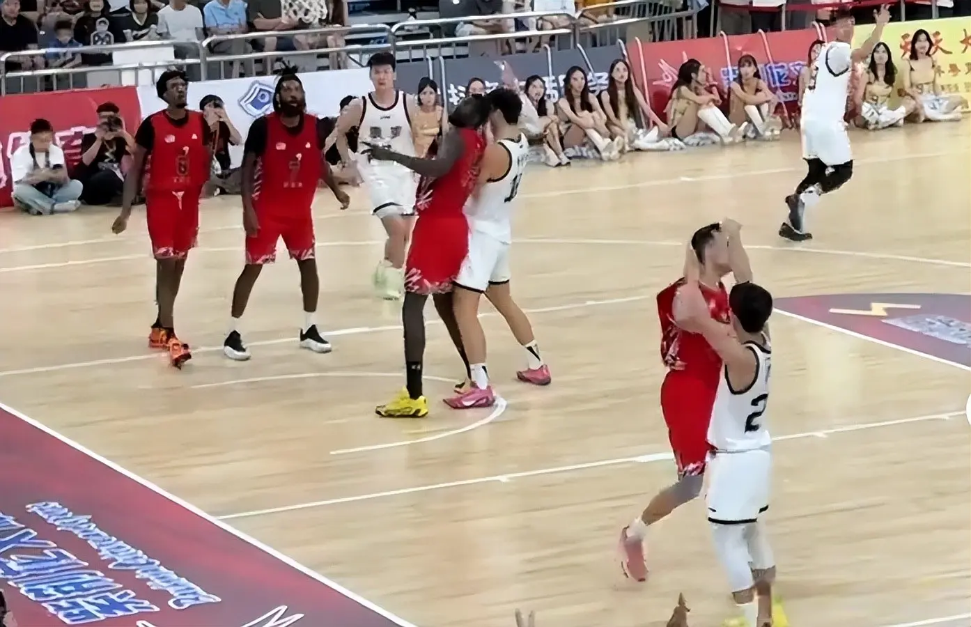 div, 徐中锋也不